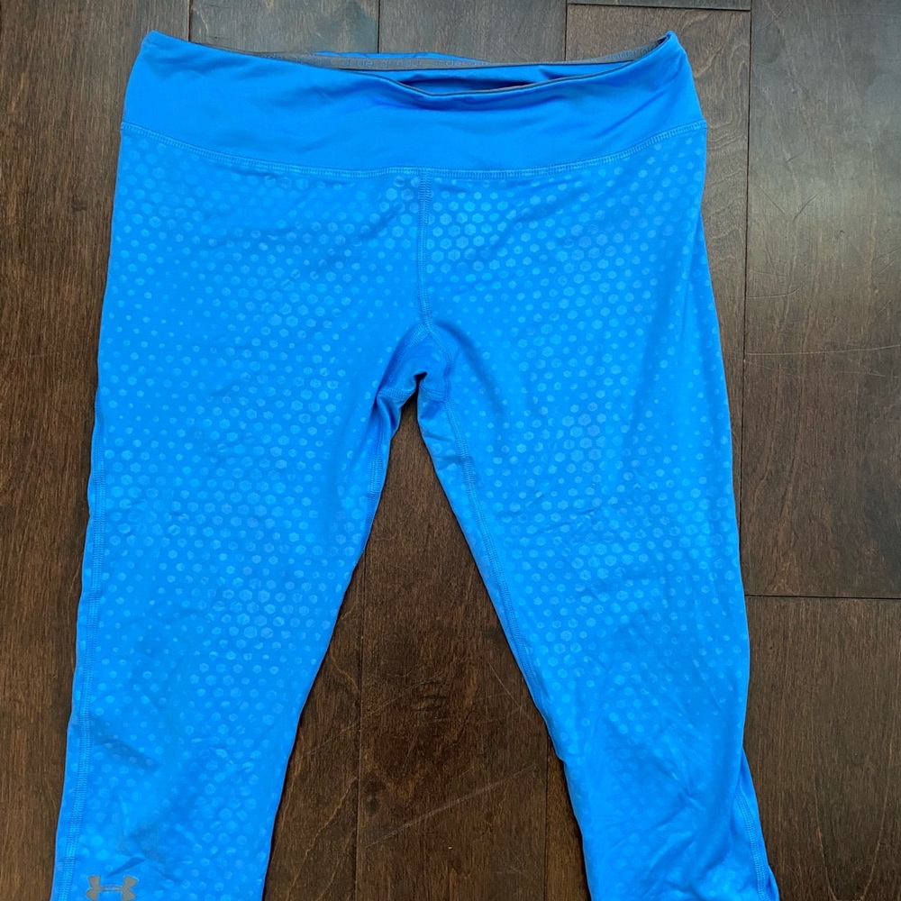 Under armour cropped athletic pants